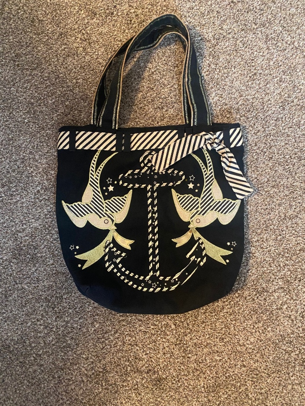 Loungefly sparrow and anchor tote